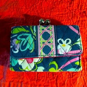VERA BRADLEY